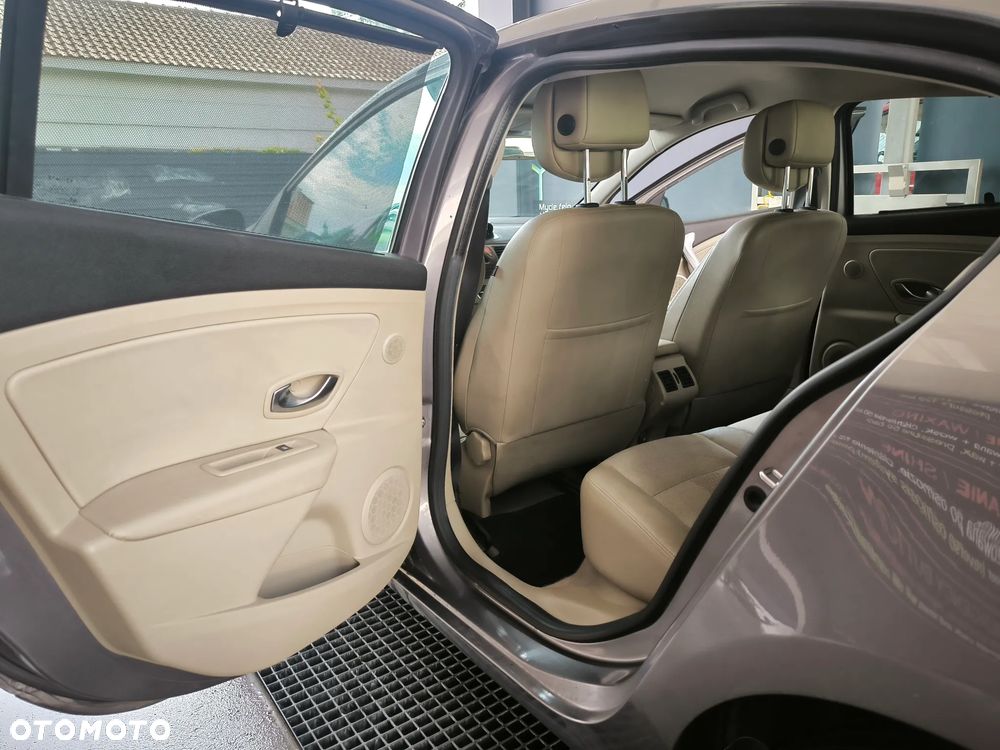 Renault Fluence - 20
