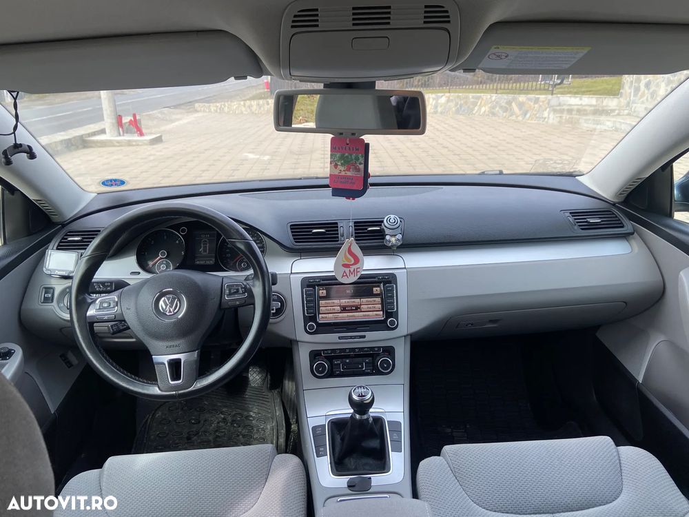 Volkswagen Passat - 7