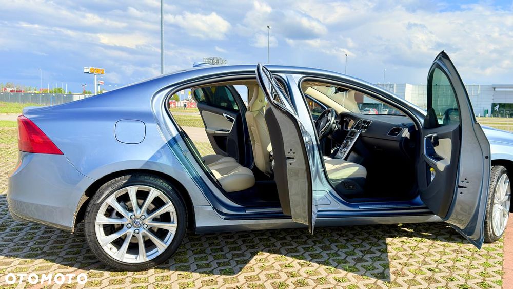 Volvo S60 T5 Geartronic Momentum - 18