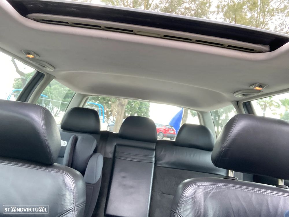 VW Passat Variant 1.9 TDi Highline 4M - 14