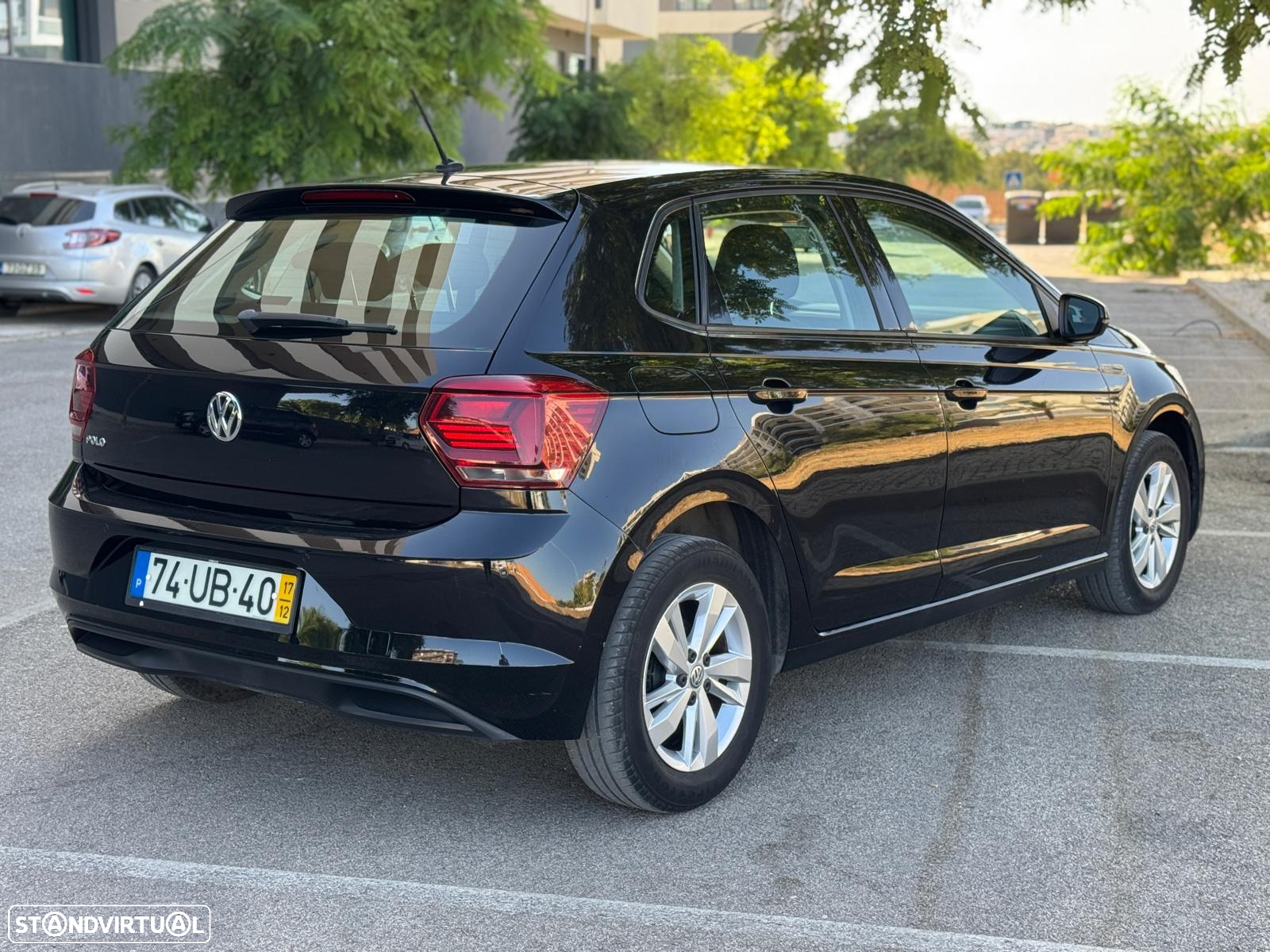 VW Polo 1.0 Confortline - 2
