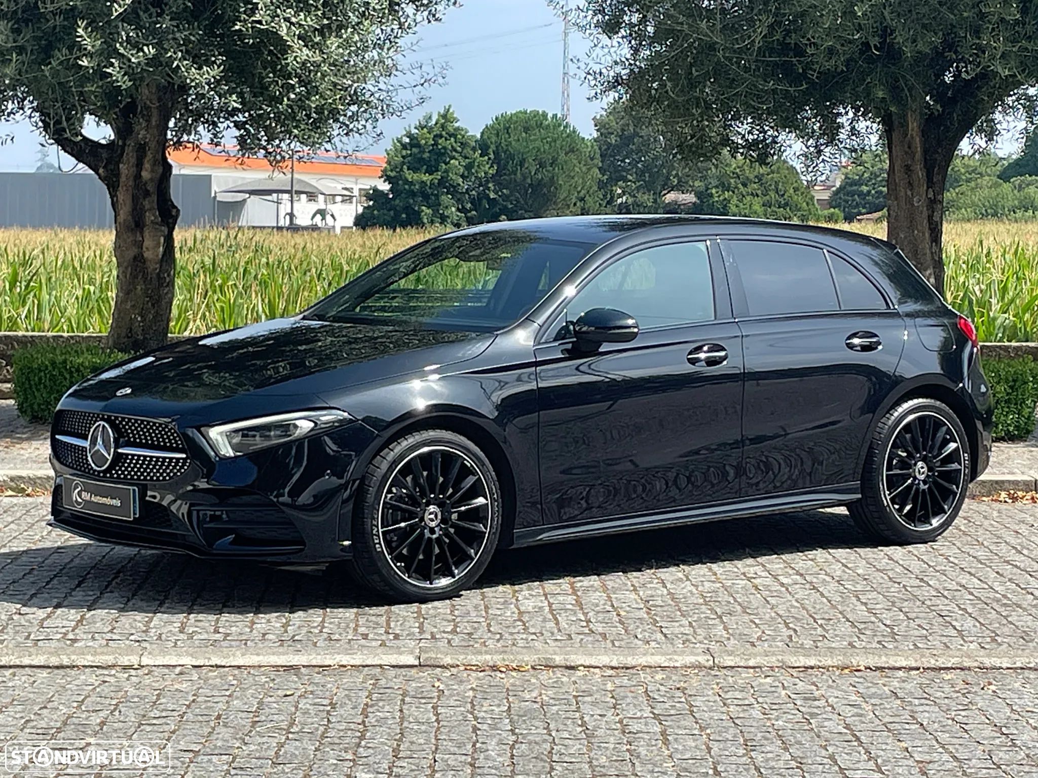 Mercedes-Benz A 250 e 8G-DCT AMG Line - 1