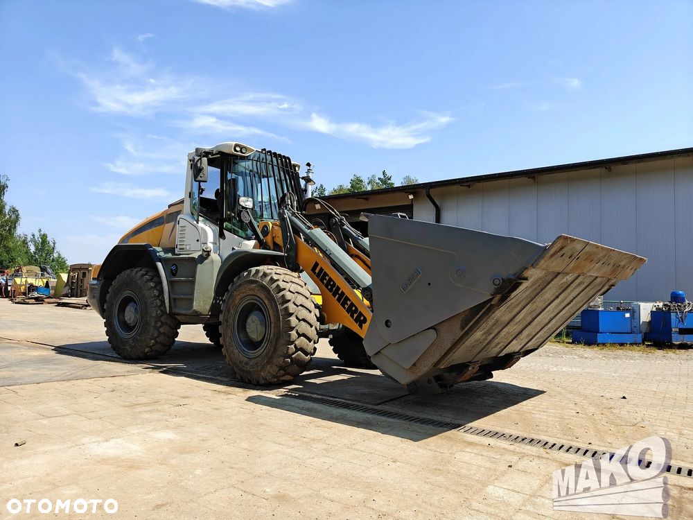 Liebherr L546 - 9