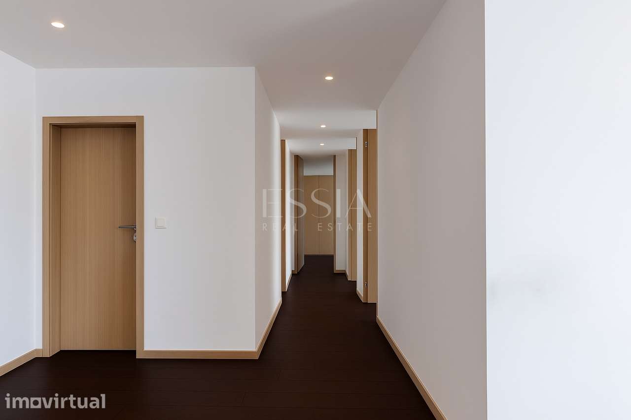 Apartamento T3 com Varanda de 37.6m2 no Varandas do Foco - Grande imagem: 5/15