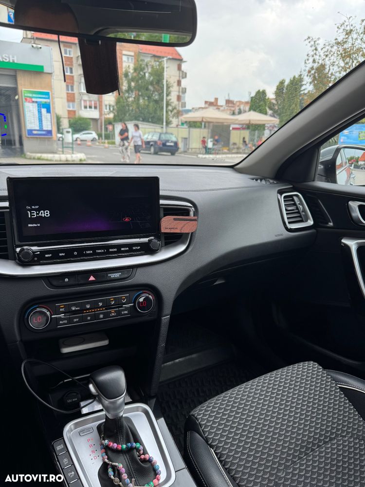 Kia XCeed - 13