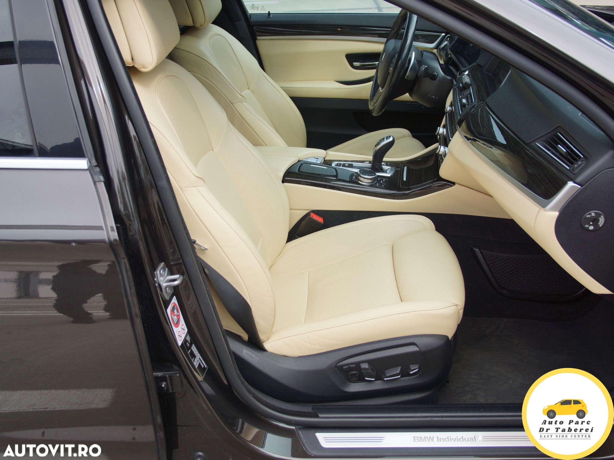 BMW Seria 5 530d xDrive Sport-Aut. Luxury Line - 23