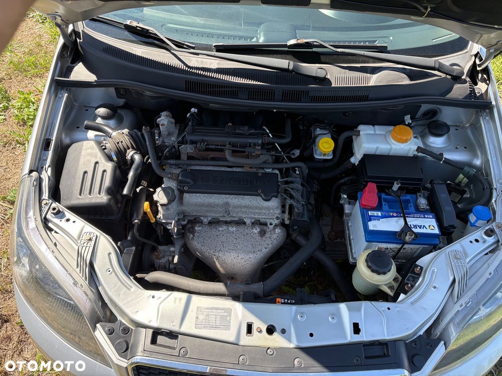 Chevrolet Aveo 1.2 16V Base - 8