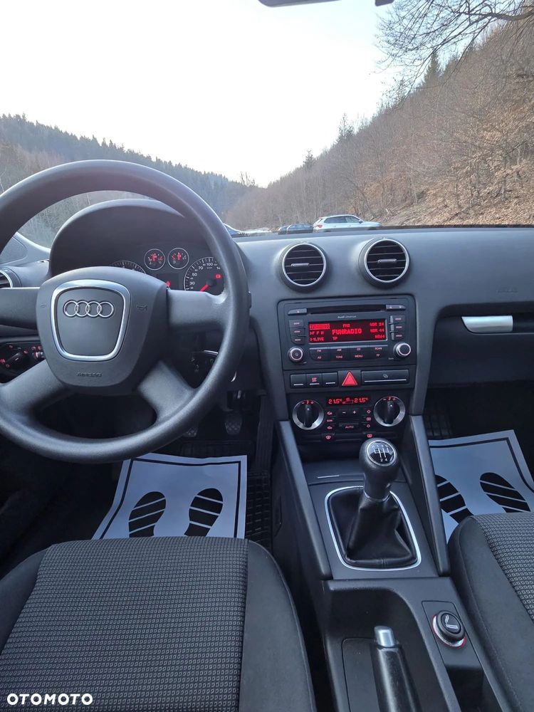 Audi A3 Sportback 1.6 Attraction - 20