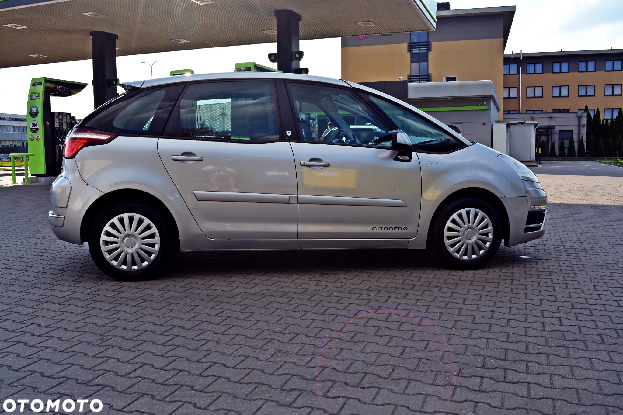 Citroën C4 Picasso 1.6 HDi FAP EGS6 C-Chic - 25