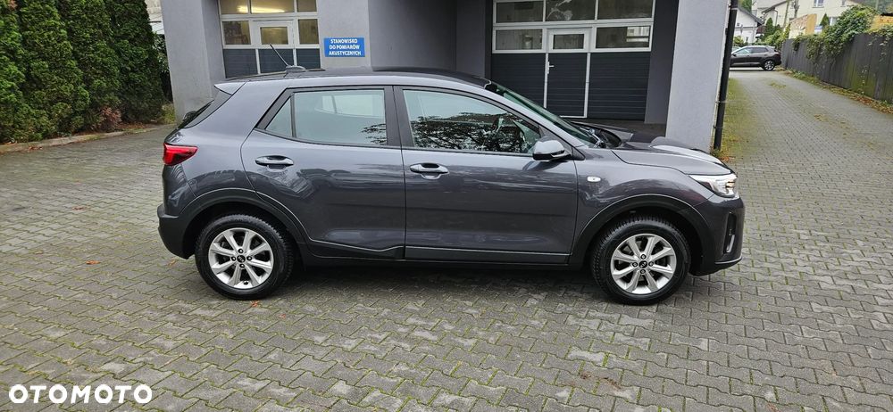 Kia Stonic 1.2 L - 4