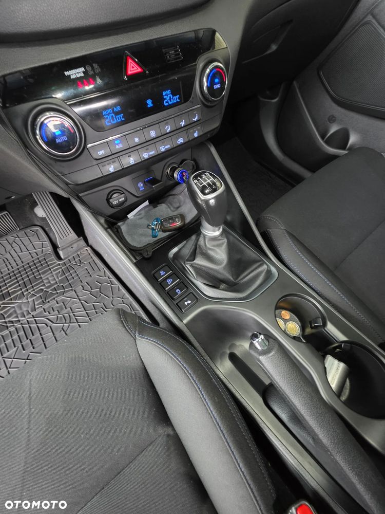 Hyundai Tucson 2.0 CRDI BlueDrive GO Plus 2WD - 18