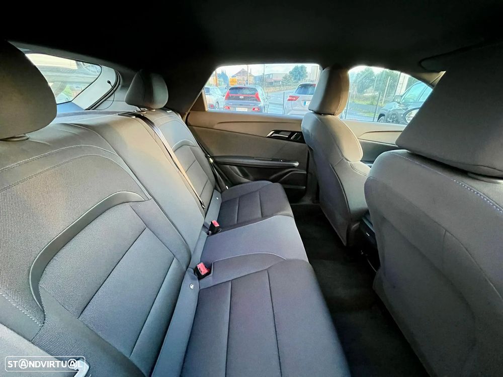 MG MG4 51 kWh Standard - 15