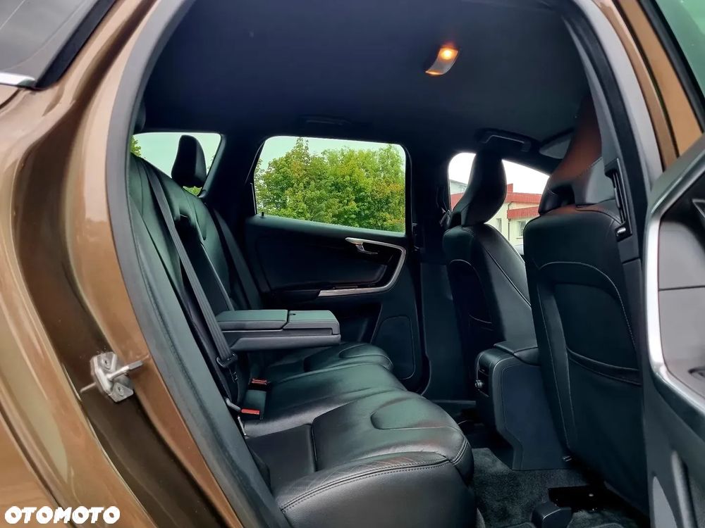 Volvo XC 60 D3 Geartronic Momentum - 12