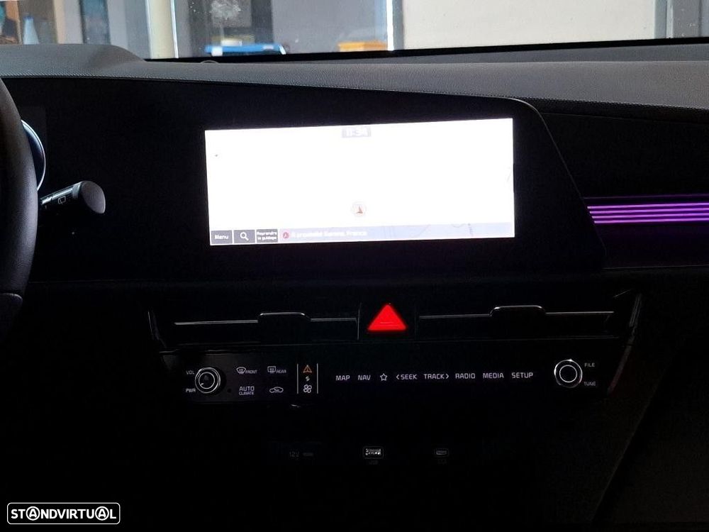 Kia Niro EV 64kWh Tech - 11