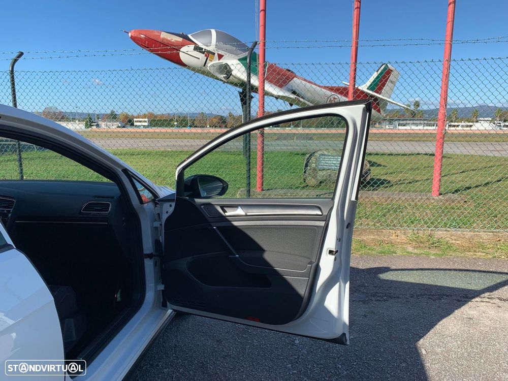 VW Golf 2.0 TSi GTi - 47