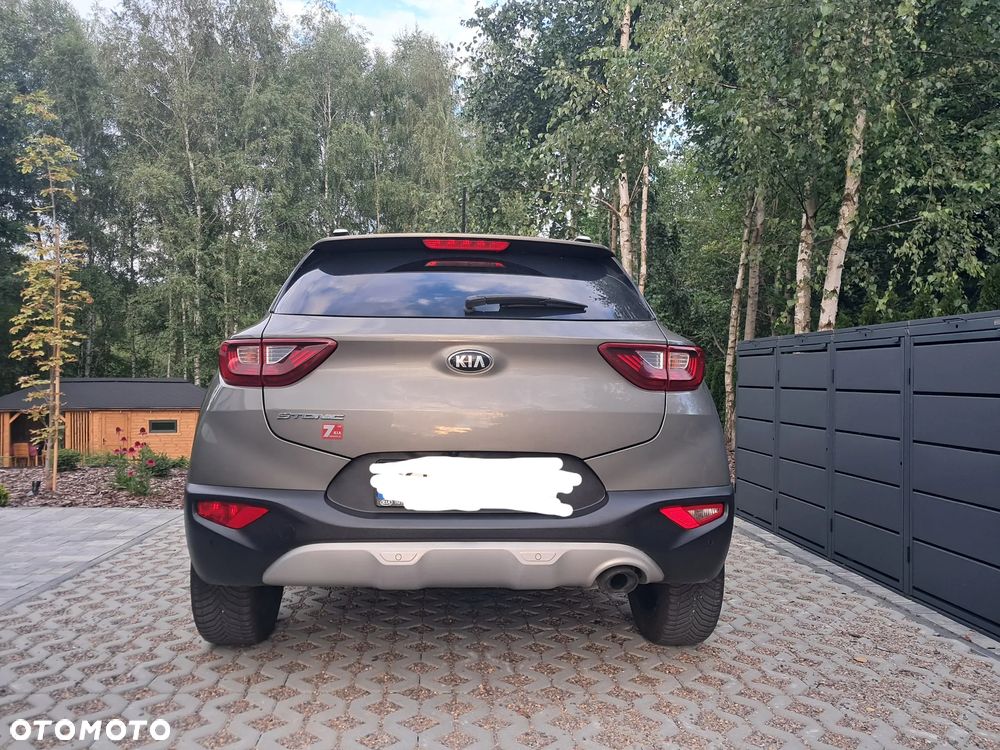 Kia Stonic 1.4 L - 7