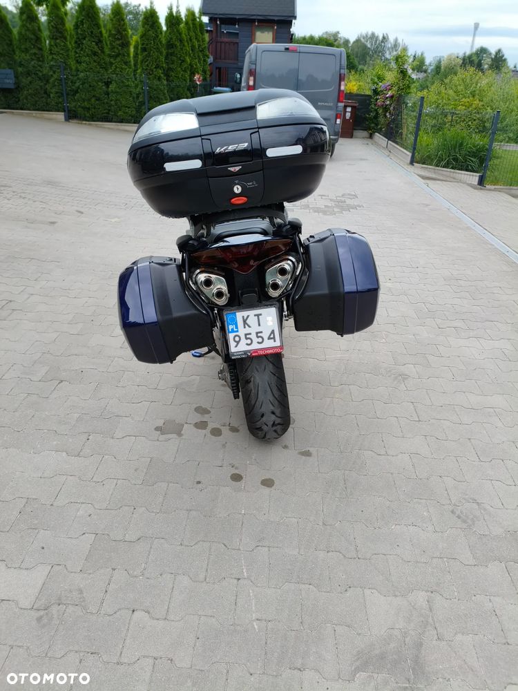 Honda VFR - 3