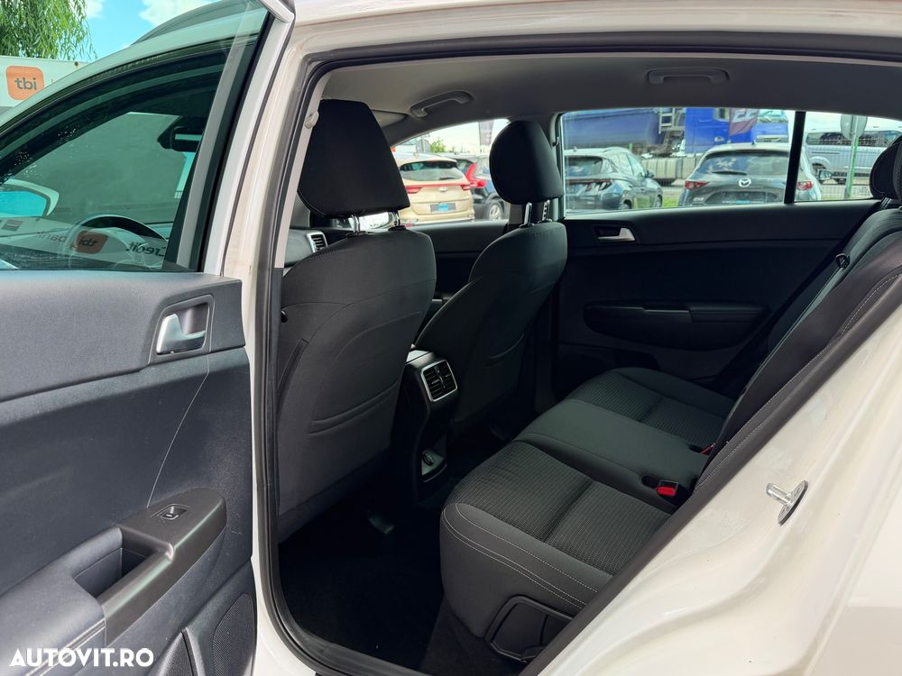 Kia Sportage 1.7 CRDI 2WD Attract - 26