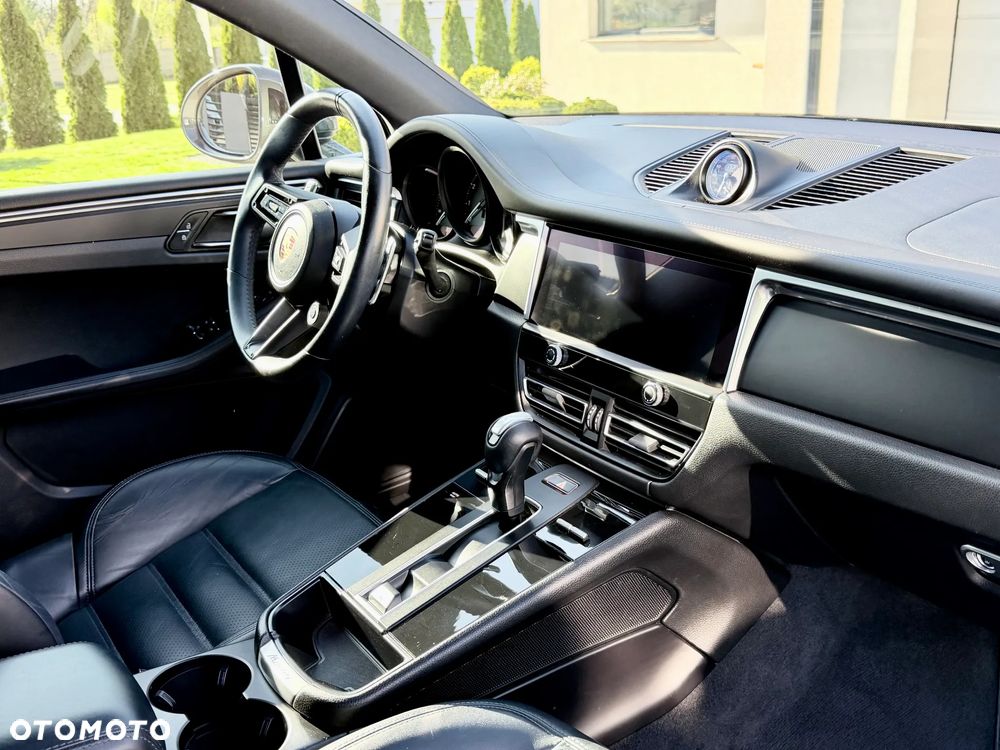 Porsche Macan T - 5