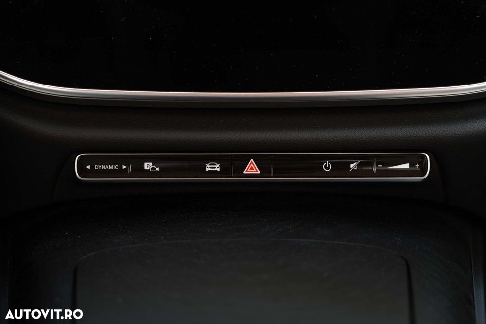 Mercedes-Benz E - 22