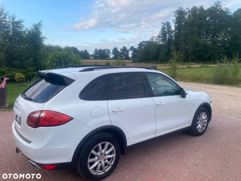Porsche Cayenne - 4