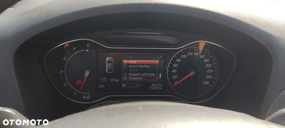 Ford S-Max 2.0 TDCi DPF Champions Edition - 15