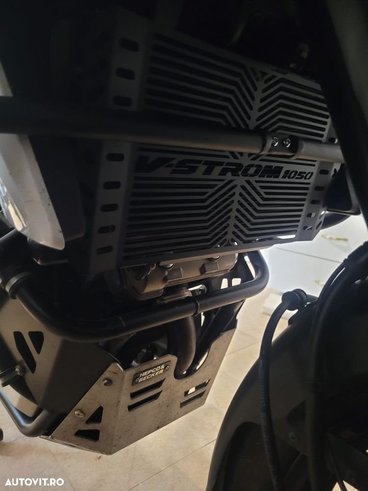 Suzuki V-Strom 1050DE - 9