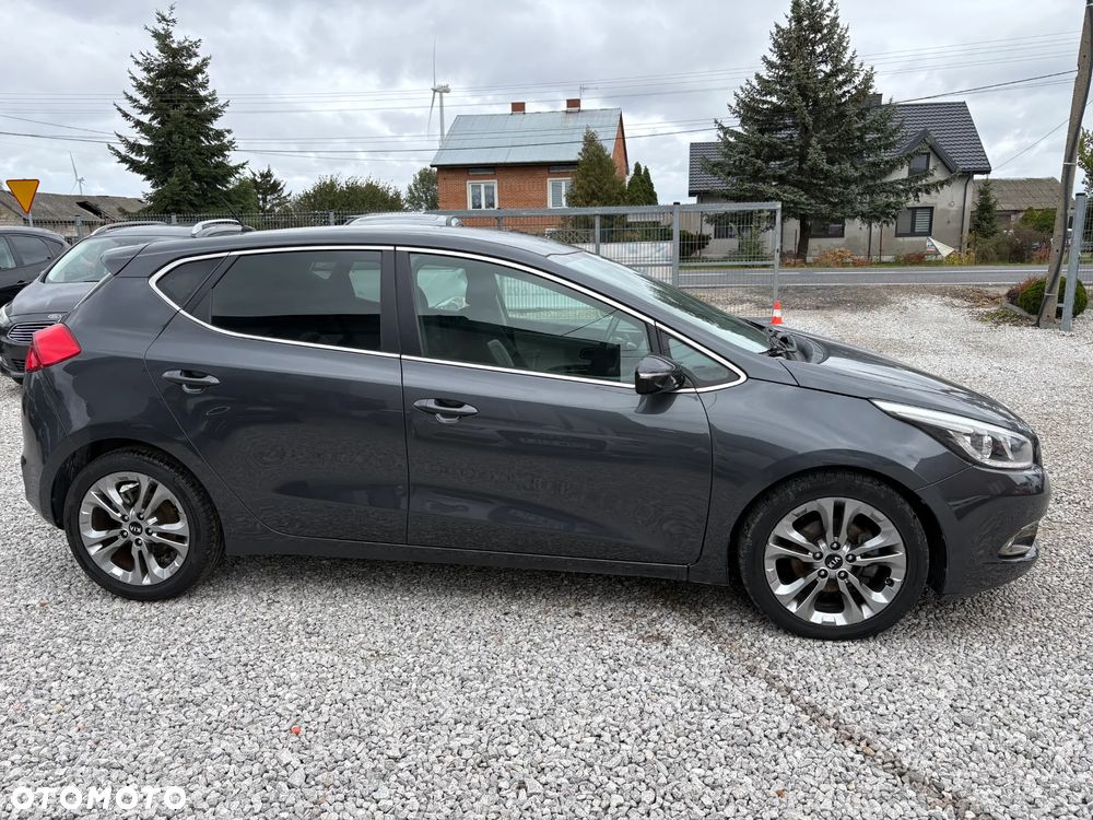 Kia Ceed 1.6 CRDi 128 Spirit - 3