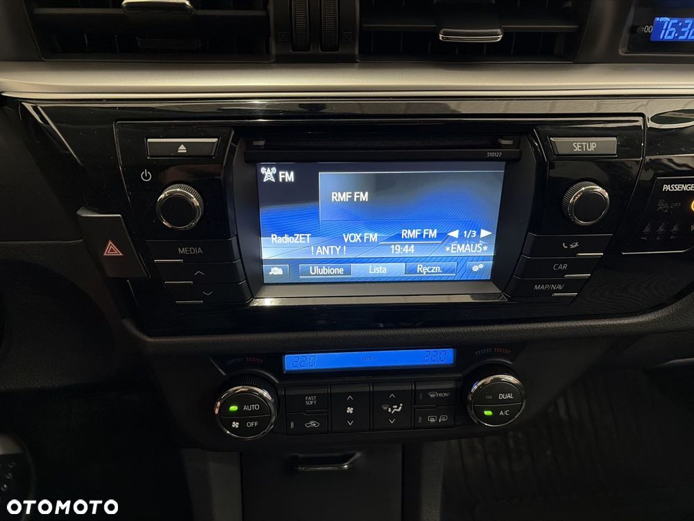 Toyota Corolla 1.6 Premium EU6 - 16