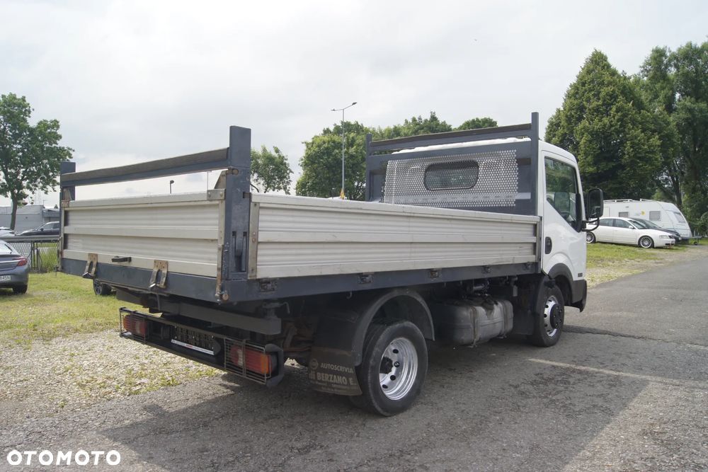 Nissan CABSTAR - 12