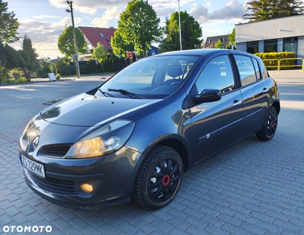 Renault Clio 1.2 16V Confort Authentique - 3