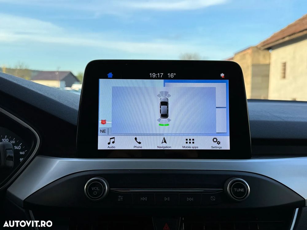 Ford Focus 1.5 EcoBlue Start-Stopp-System COOL&CONNECT DESIGN - 25