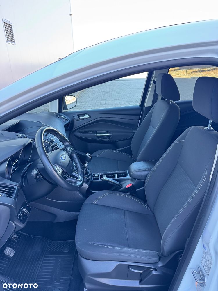 Ford Grand C-MAX - 14