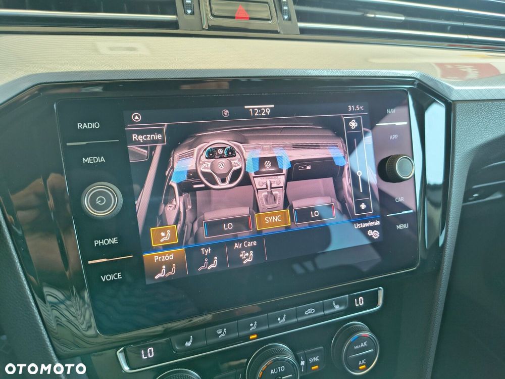 Volkswagen Passat - 21