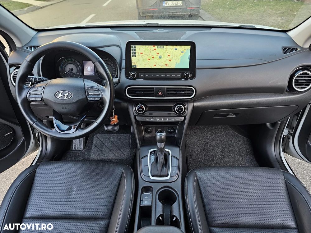 Hyundai KONA - 14