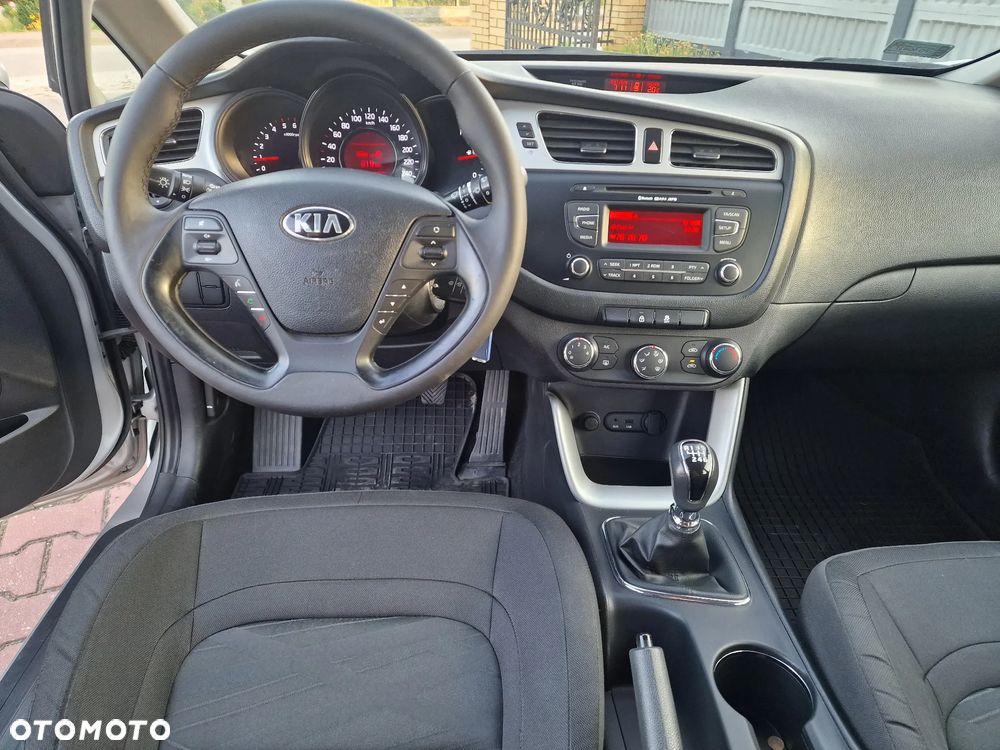 Kia Ceed 1.6 CRDi M - 9