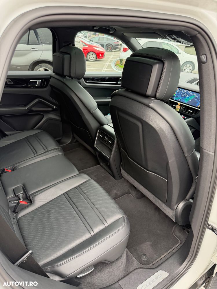Porsche Cayenne Tiptronic S - 10