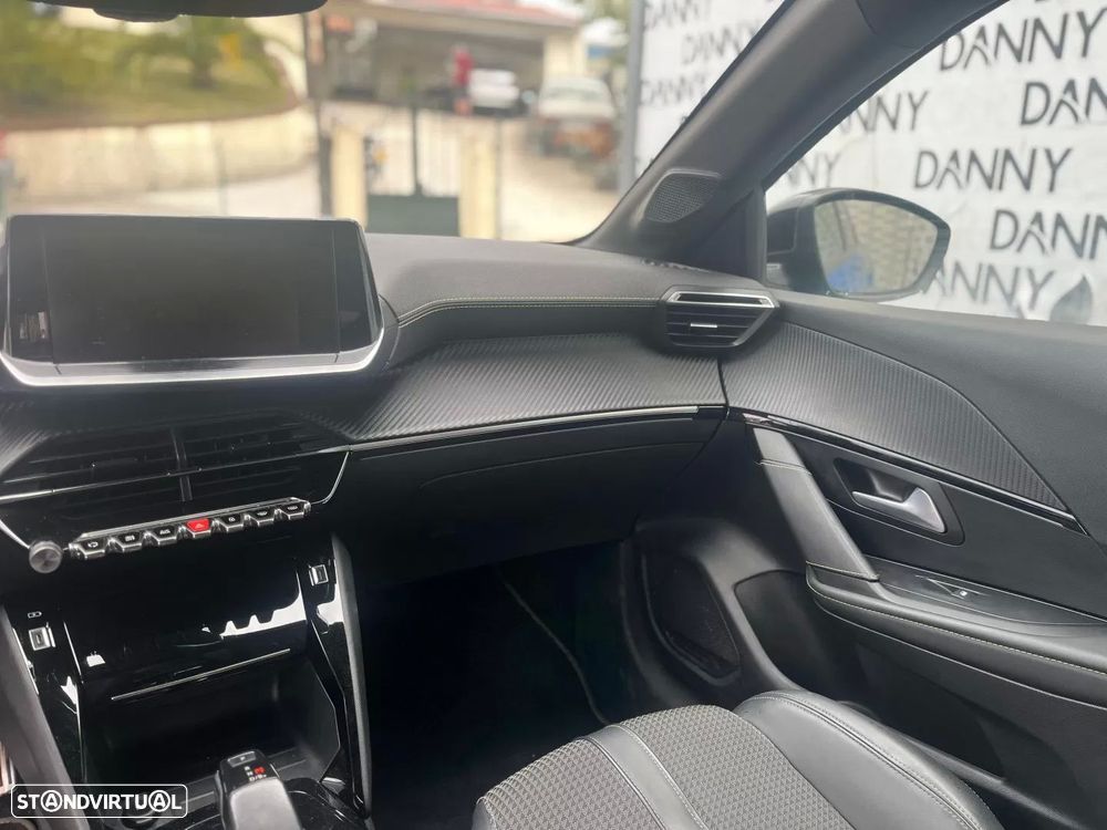 Peugeot e-208 50 kWh GT Line - 11
