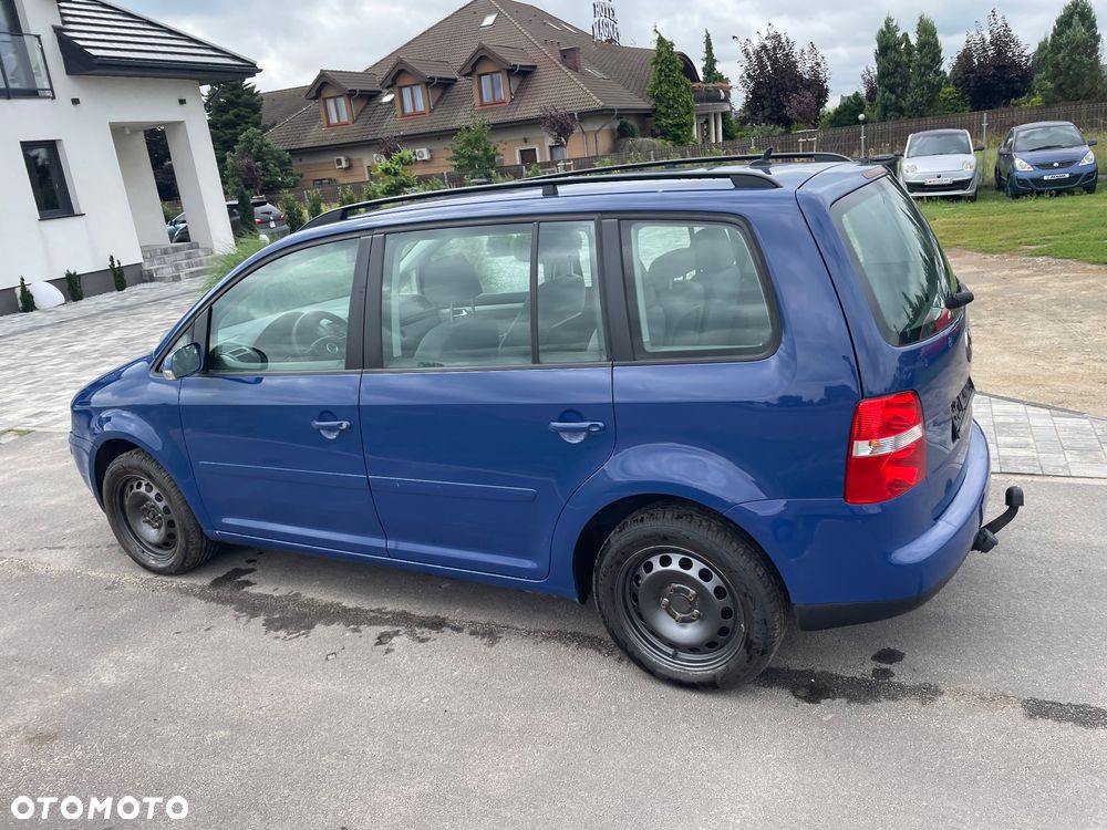 Volkswagen Touran 2.0 TDI DSG United - 17
