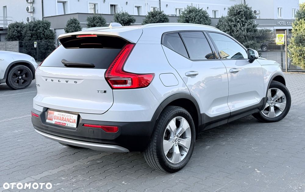 Volvo XC 40 T5 AWD Momentum Pro - 25