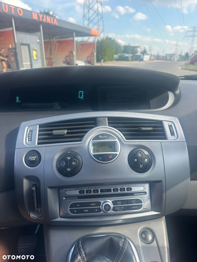 Renault Scenic - 16