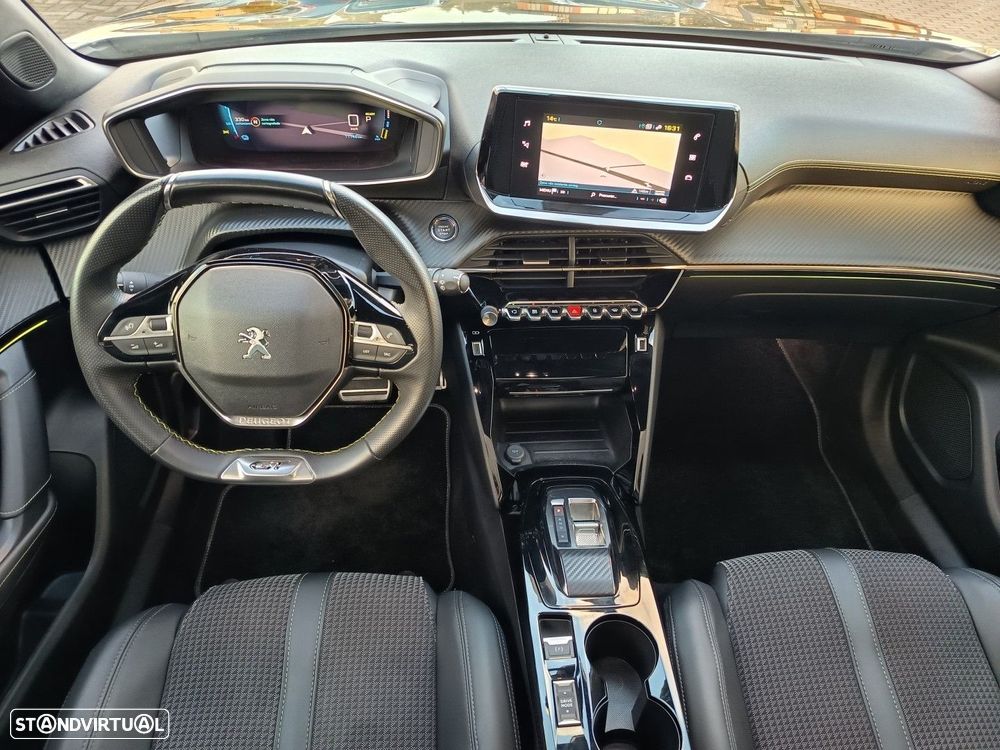 Peugeot e-2008 50 kWh GT - 12