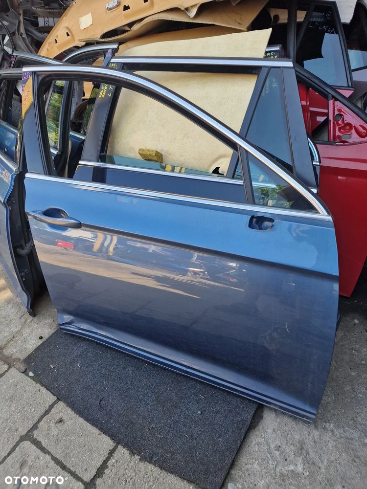 Drzwi  prawy  przód  vw  Passat  B8 - 1