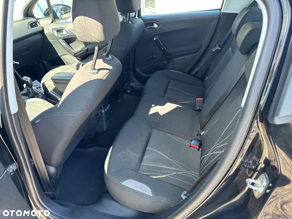 Peugeot 208 95 VTI Active - 21