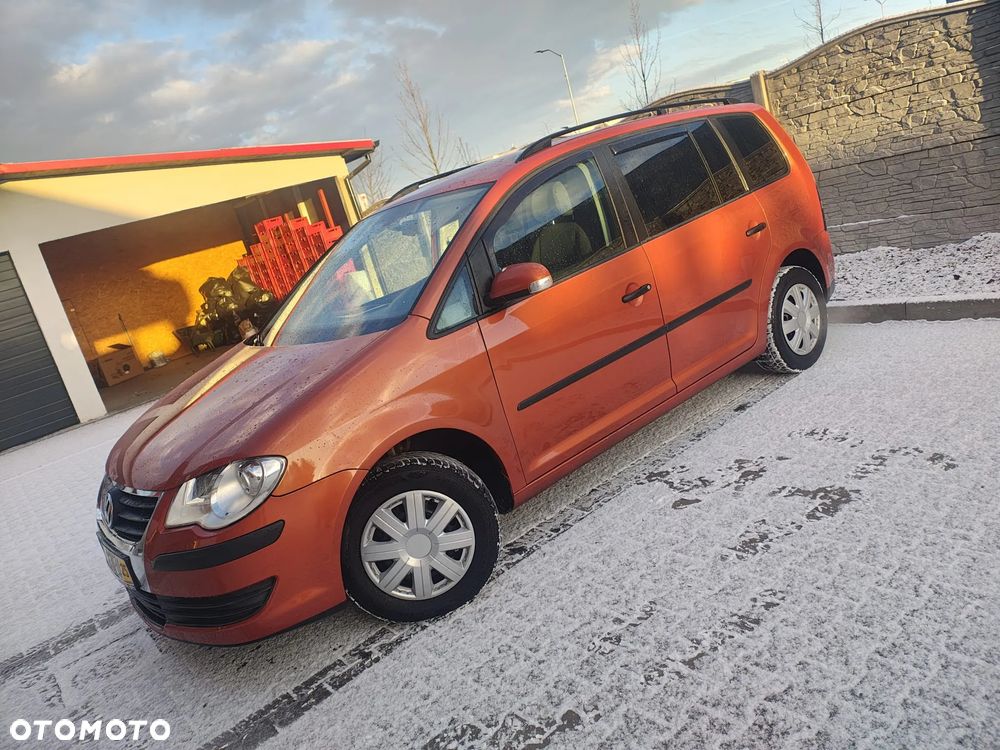Volkswagen Touran 1.4 TSI DSG Trendline - 1