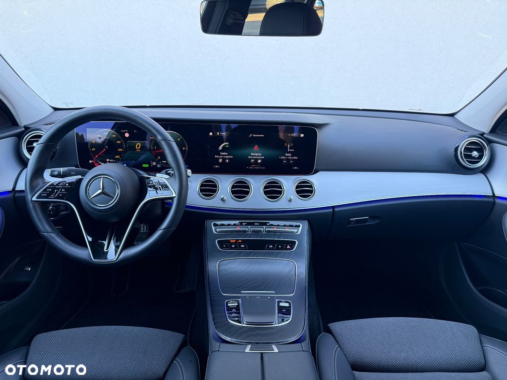 Mercedes-Benz Klasa E 220 d 4-Matic AMG/Avantgarde - 15