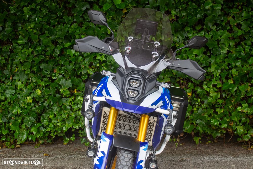 Suzuki DL Vstrom 800 DE - 3