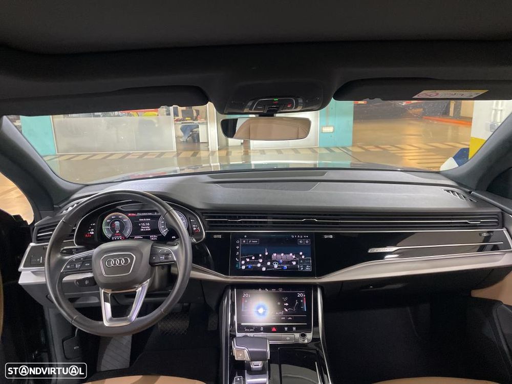 Audi Q8 55 TFSIe quattro Tiptronic - 8