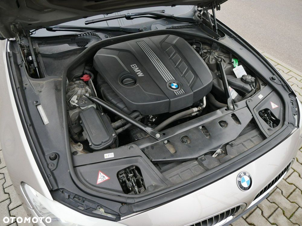 BMW Seria 5 520d Luxury Line - 31