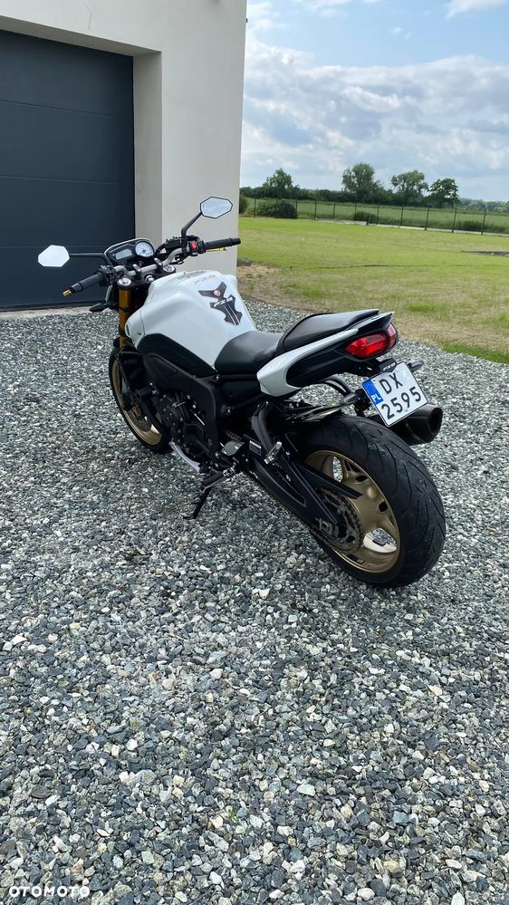 Yamaha FZ8 - 5